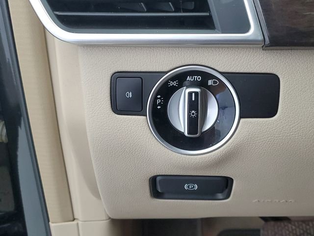 Used 2013 Mercedes-Benz ML 350 4MATIC image 32