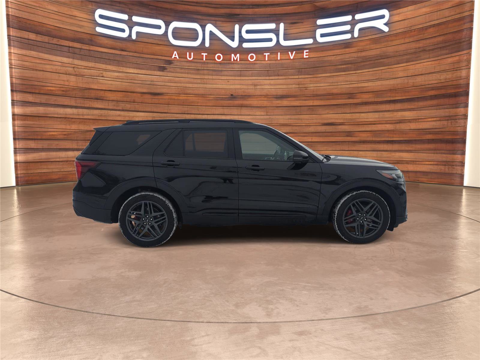 Used 2025 Ford Explorer ST image 6