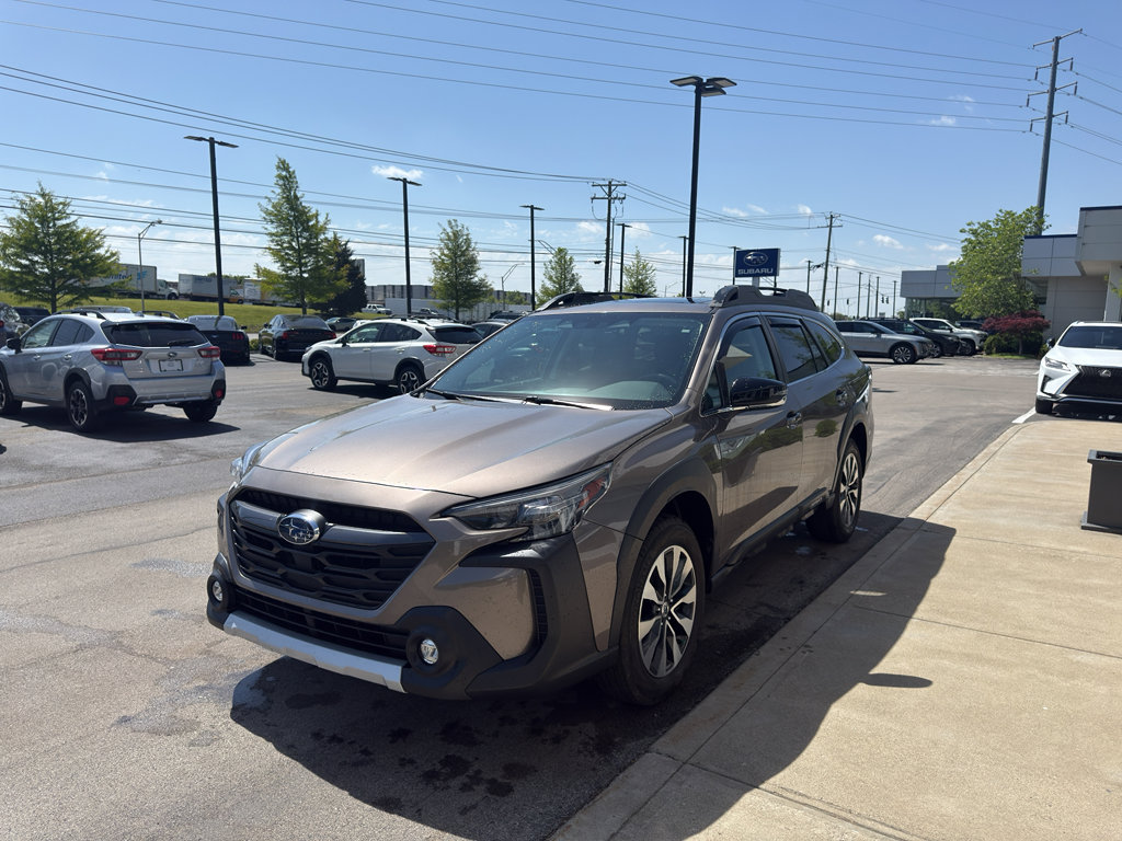 Used 2024 Subaru Outback Limited AWD/4WD image 7