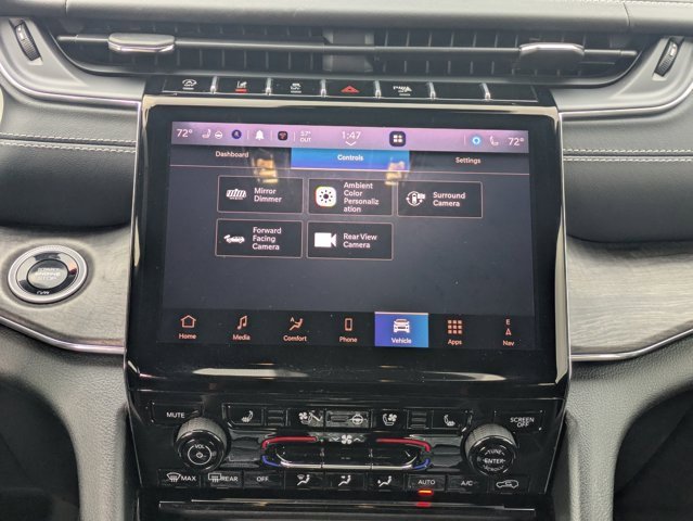 Used 2024 Jeep Grand Cherokee Overland w/ Adv Protech Group III image 18