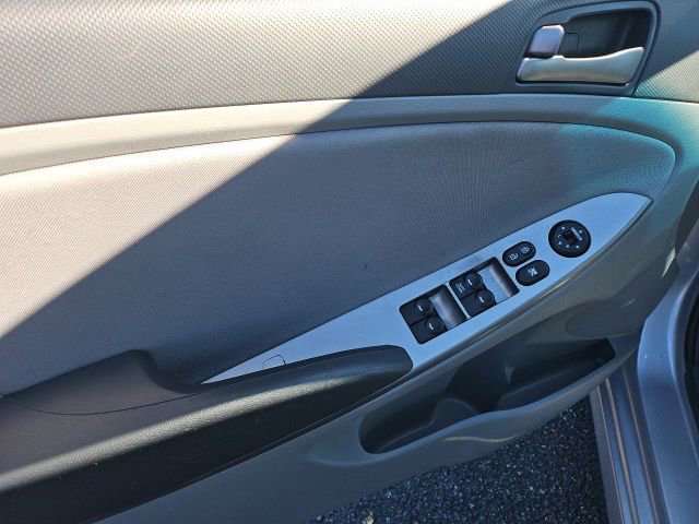 Used 2016 Hyundai Accent SE w/ Option Group 02 image 11