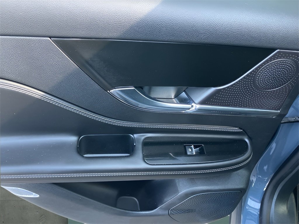 Used 2024 Lincoln Corsair Grand Touring image 47