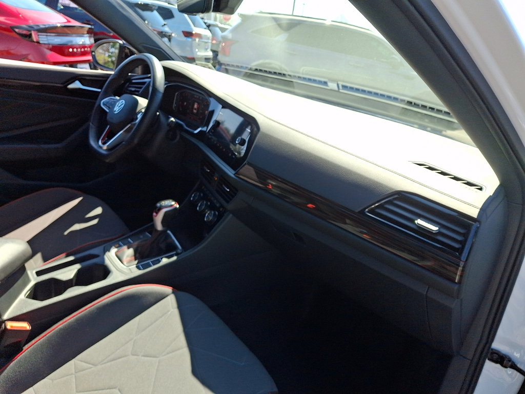 Used 2024 Volkswagen Jetta GLI 40th Anniversary Edition image 11