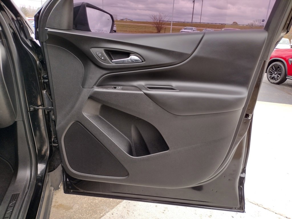 Used 2019 Chevrolet Equinox LT image 31