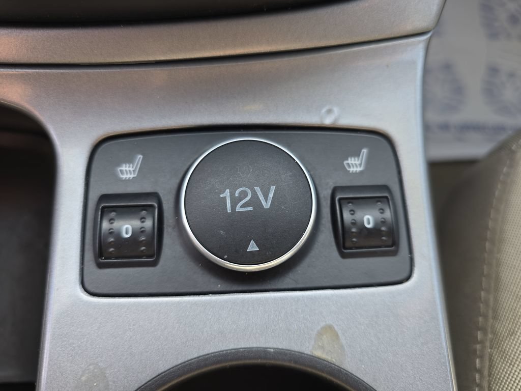 Used 2016 Ford C-MAX SE w/ Equipment Group 202A FWD image 25