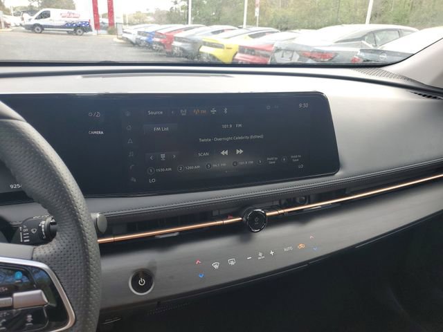 Certified 2023 Nissan Ariya FWD image 18