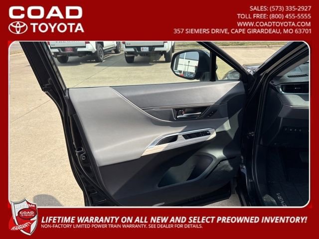 Certified 2024 Toyota Venza Limited image 7