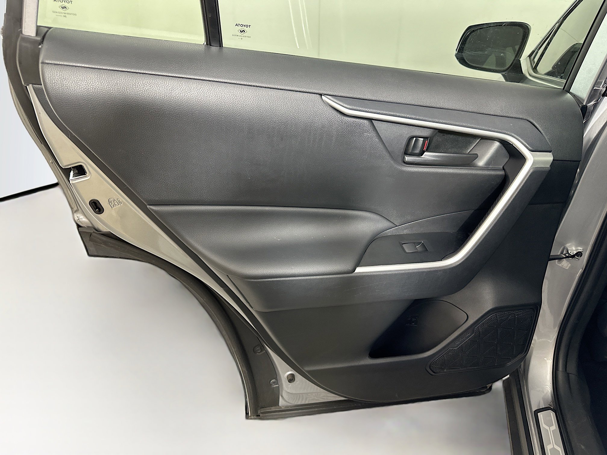 Used 2025 Toyota RAV4 LE image 24