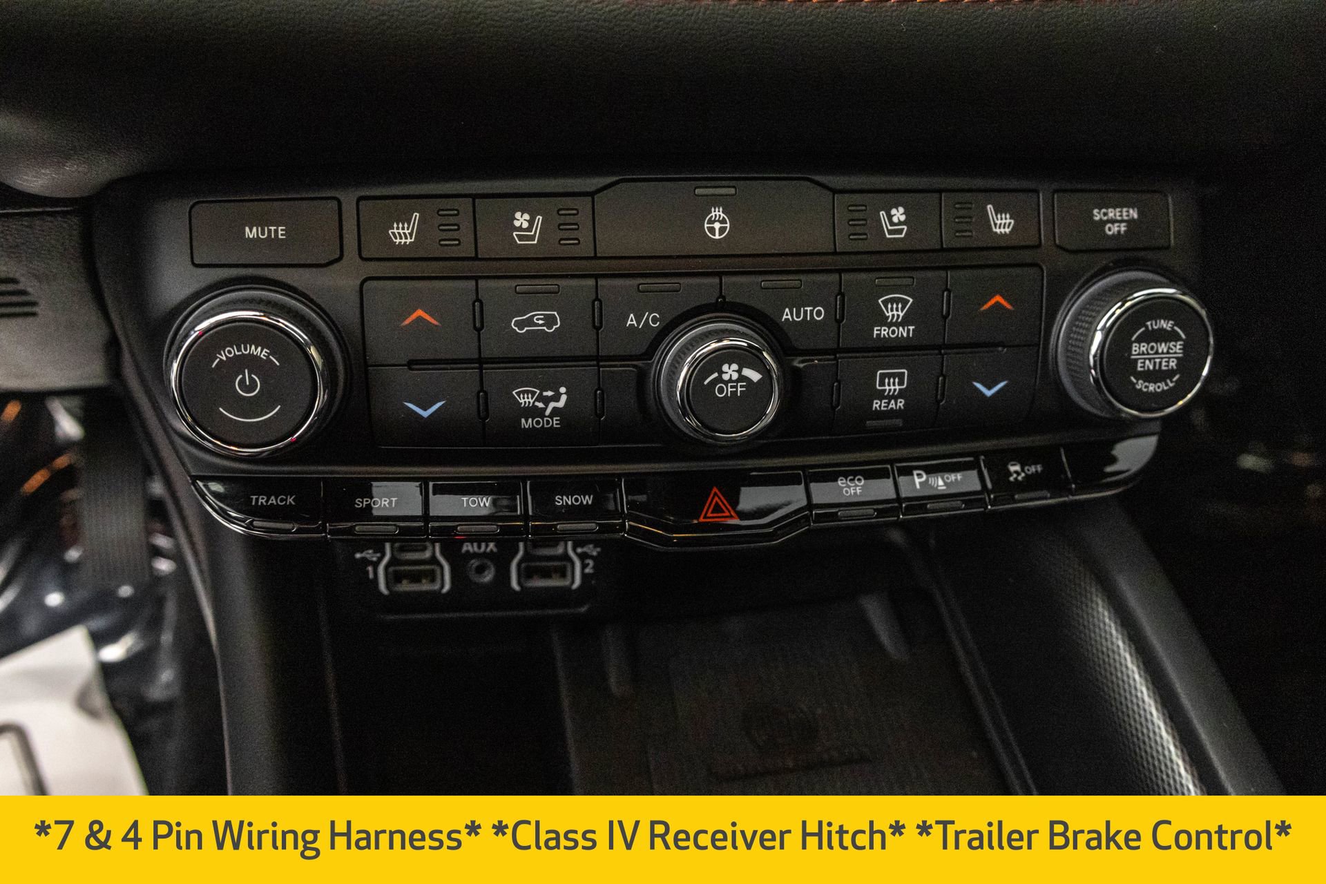 Used 2024 Dodge Durango R/T w/ Tow 'N Go Package AWD/4WD image 32