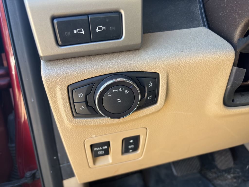 Used 2018 Ford F150 Lariat image 14