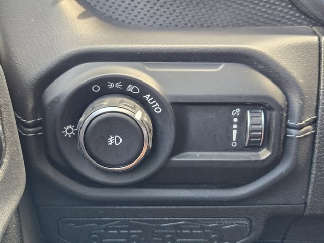 Certified 2026 Jeep Wrangler Unlimited Rubicon AWD/4WD image 30