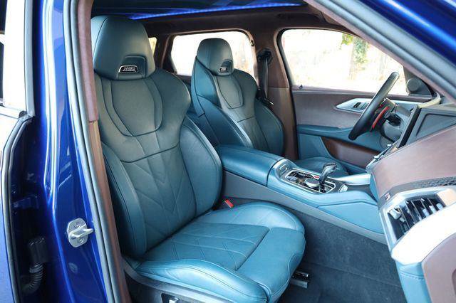 Used 2023 BMW XM AWD/4WD image 25
