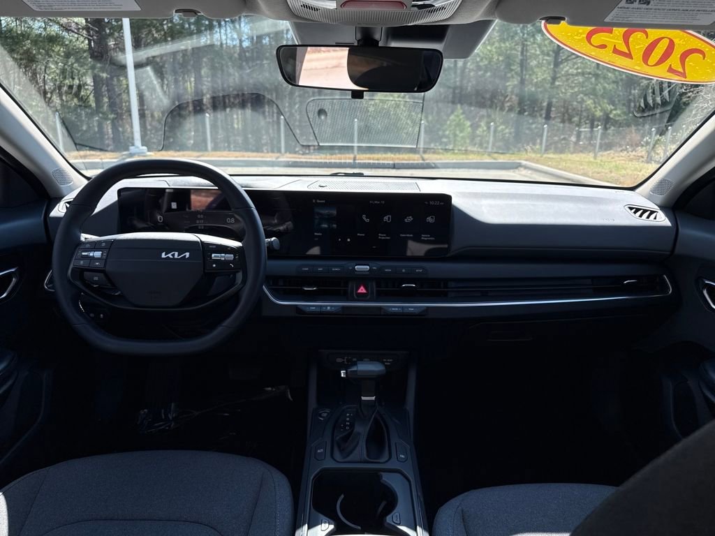 Used 2025 Kia K4 EX FWD image 17