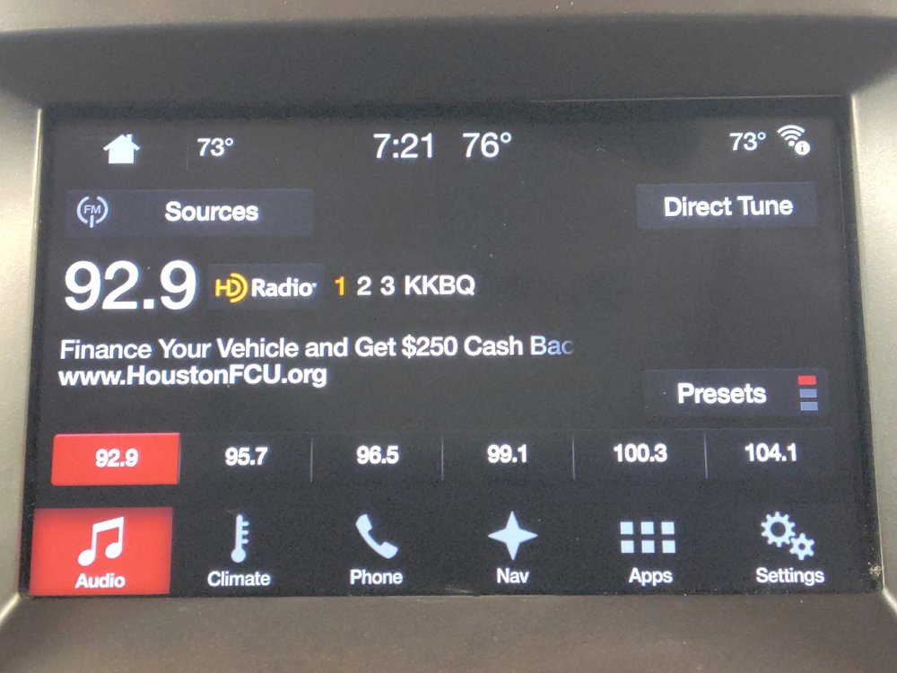 Used 2017 Ford Edge Titanium w/ Equipment Group 302A FWD image 25
