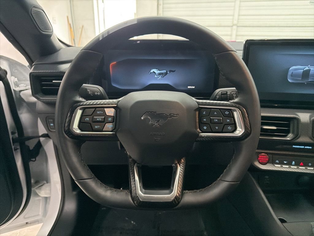 Used 2025 Ford Mustang Coupe image 16