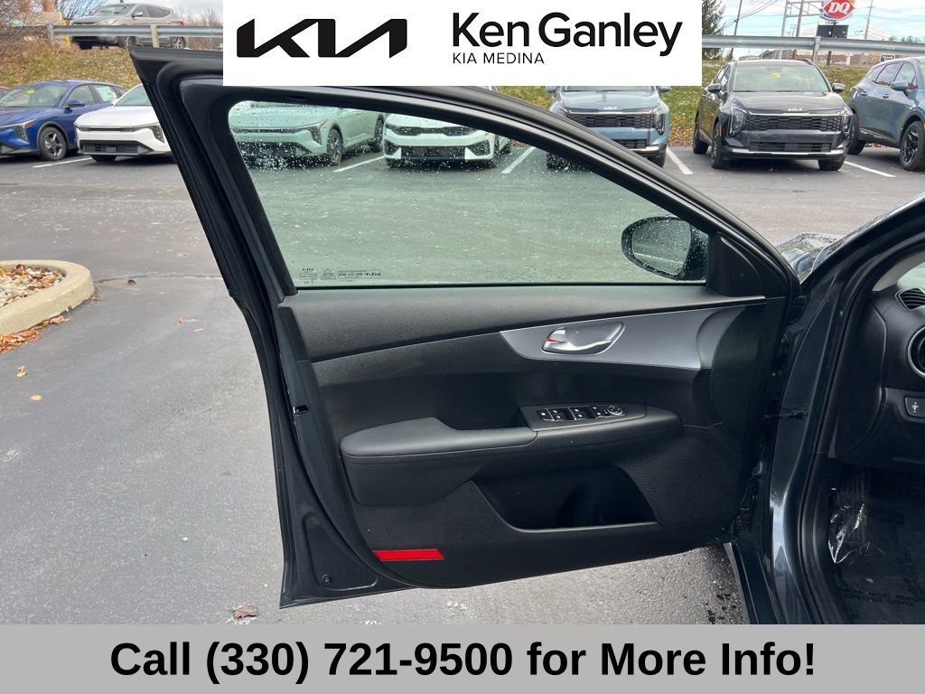 Certified 2023 Kia Forte LXS w/ LXS Technology Package image 26