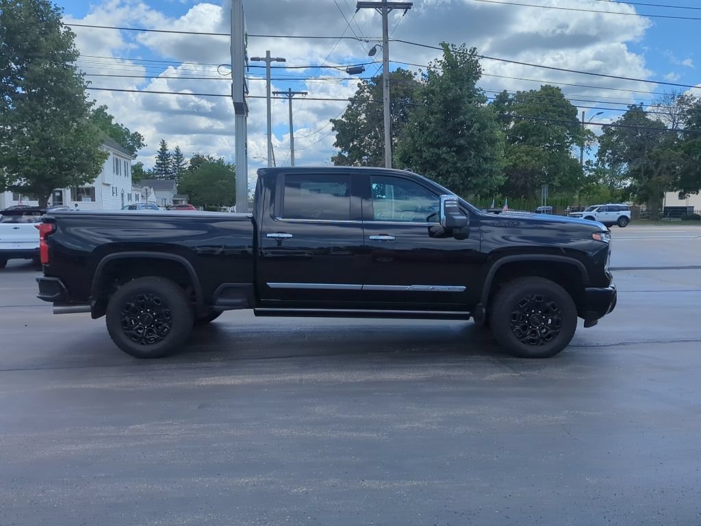 Certified 2025 Chevrolet Silverado 3500 High Country w/ High Country Premium Package AWD/4WD image 10