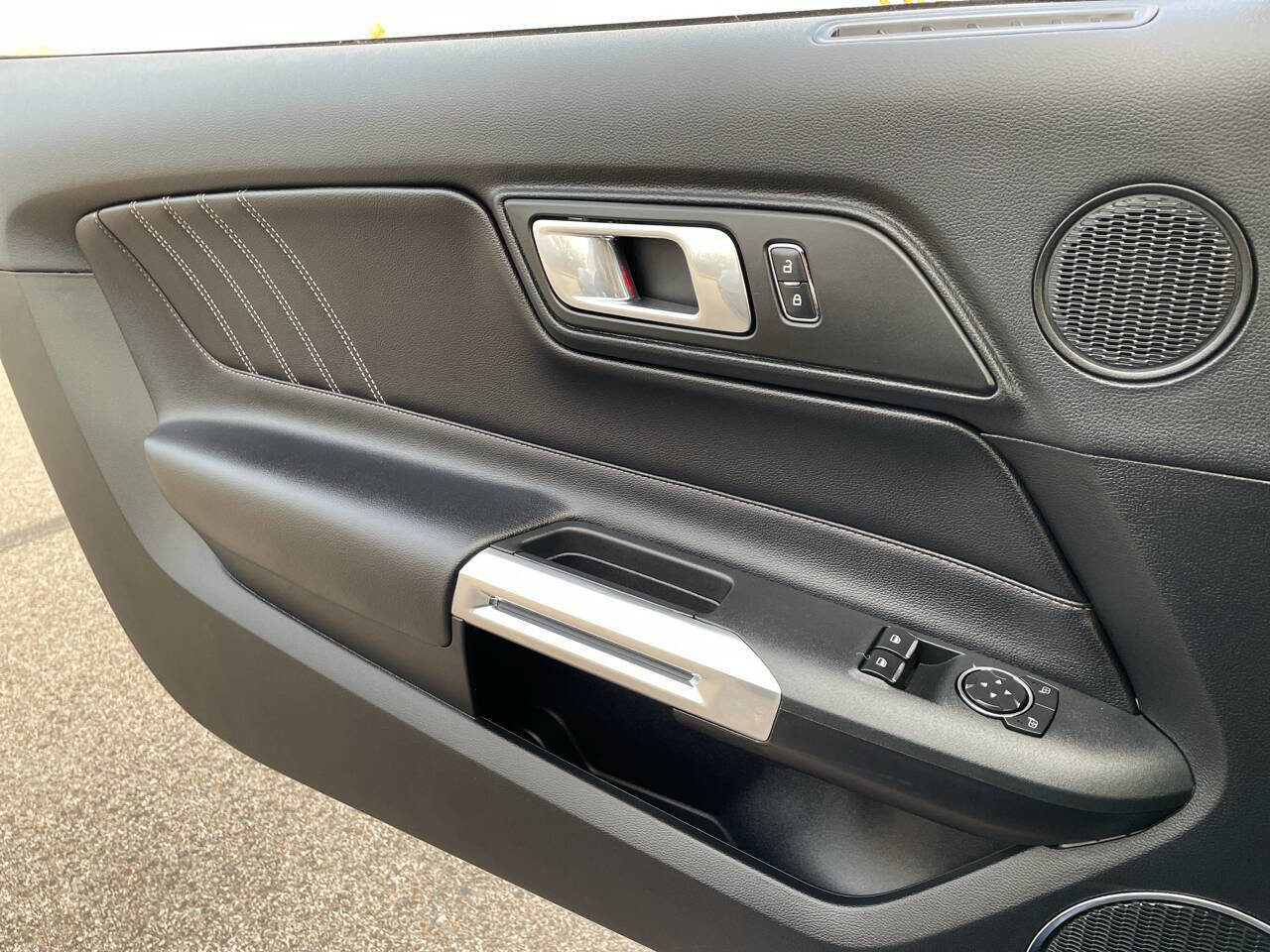 Used 2018 Ford Mustang GT Premium w/ Black Accent Package image 47