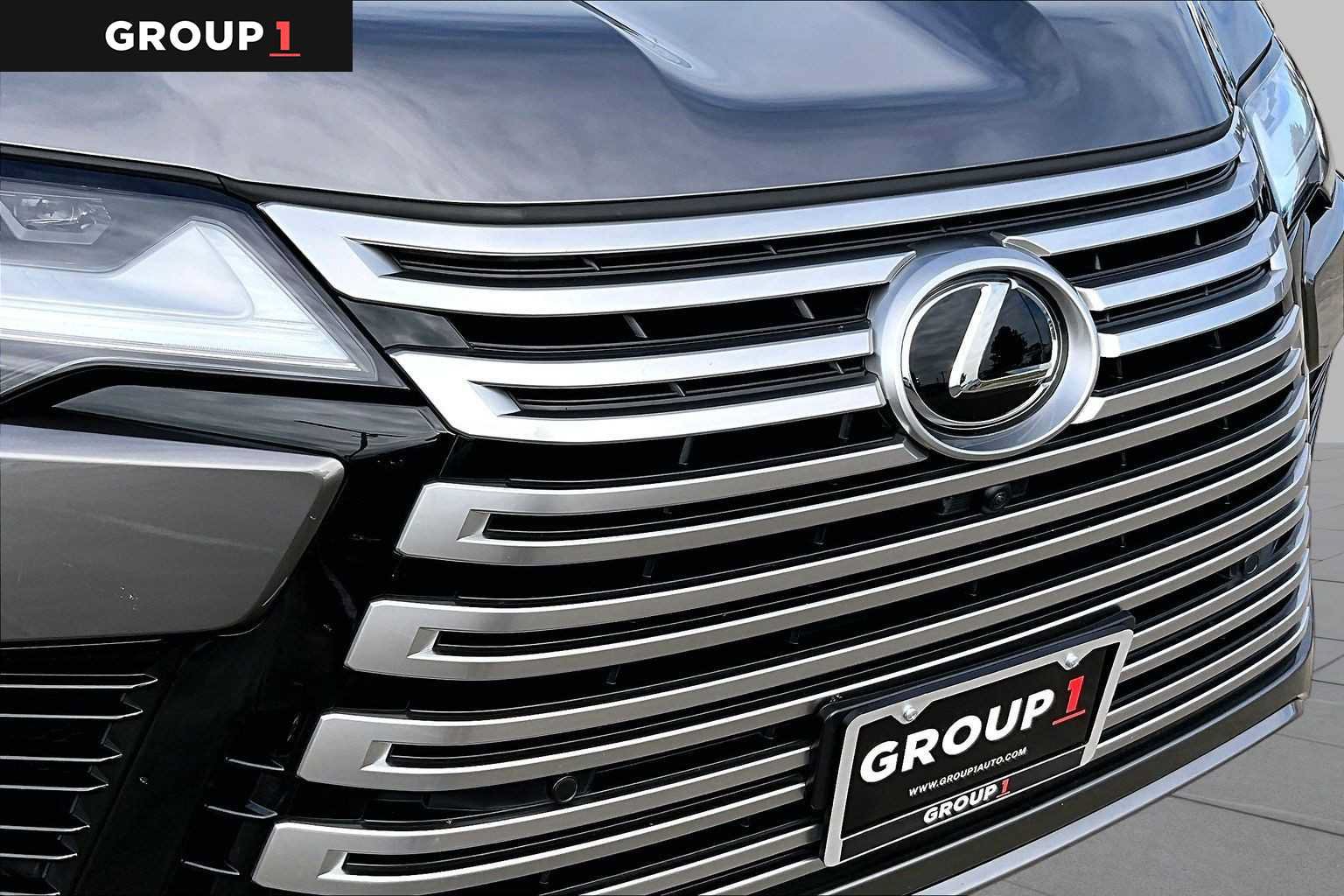 Used 2025 Lexus LX 600 4WD w/ Accessory Package (2T) image 27