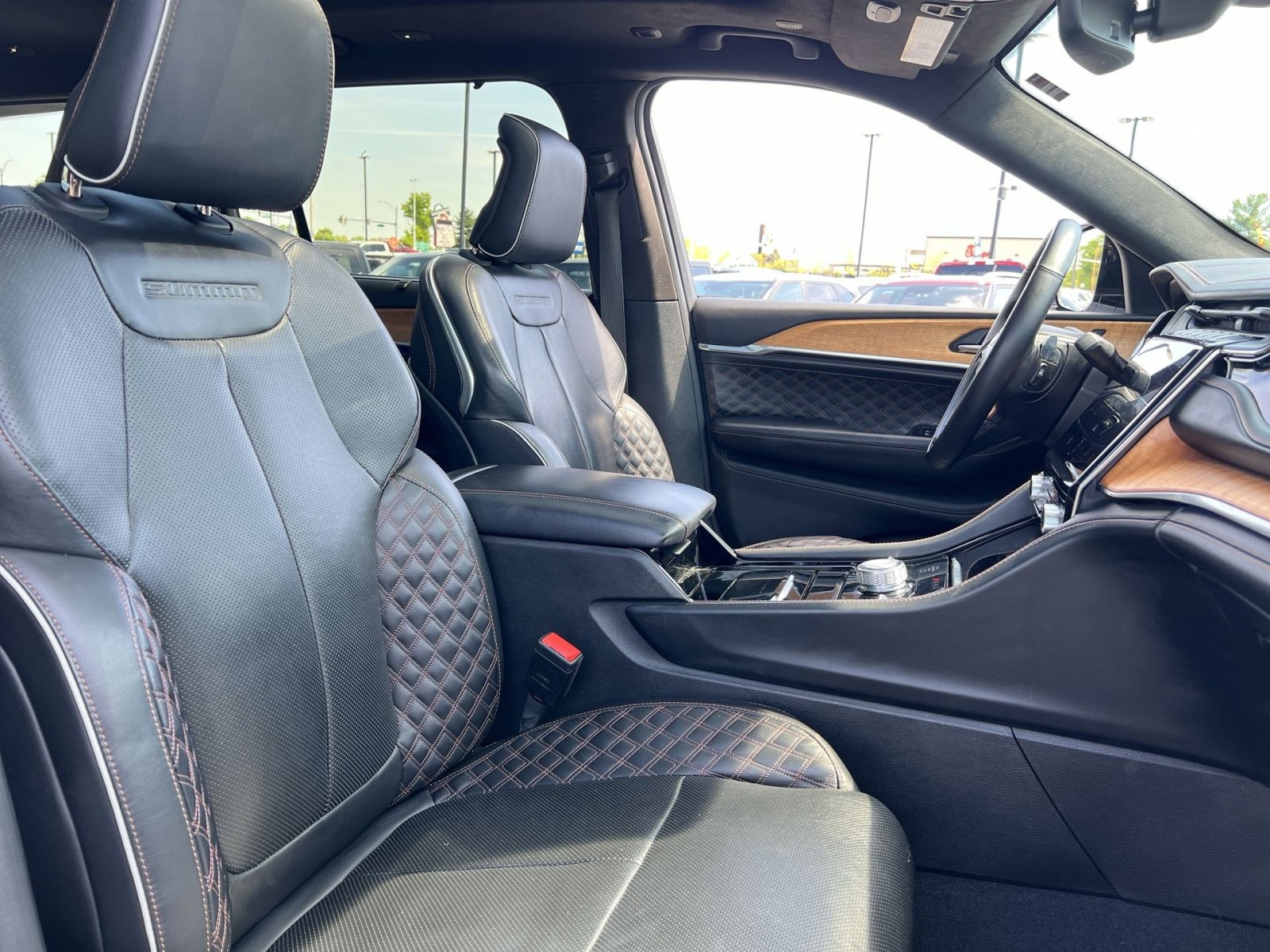 Used 2022 Jeep Grand Cherokee L Summit AWD/4WD image 36