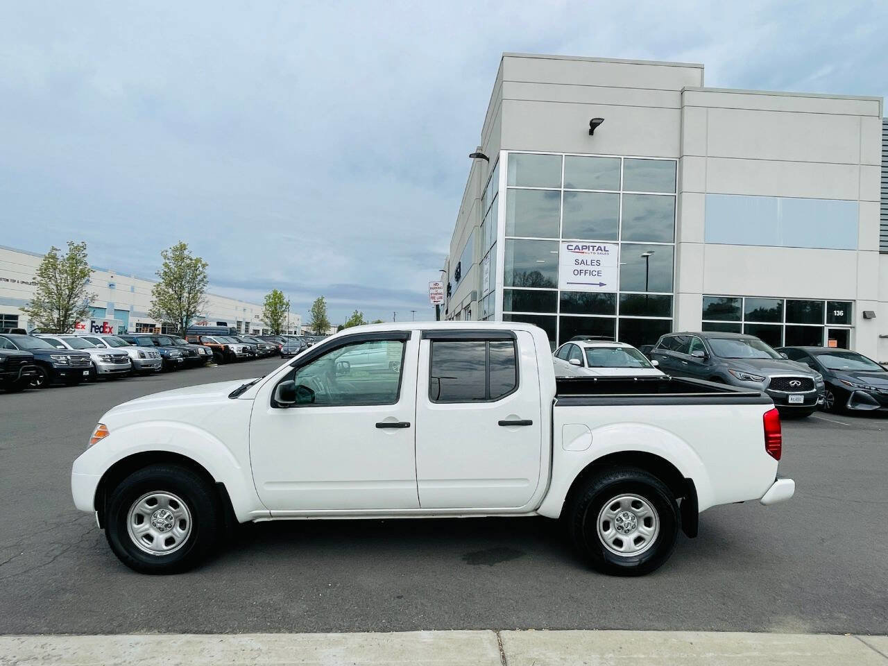 Used 2017 Nissan Frontier S w/ S Work Truck Package (4X4) image 13