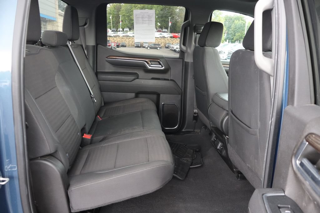 Used 2024 Chevrolet Silverado 1500 LT AWD/4WD image 15