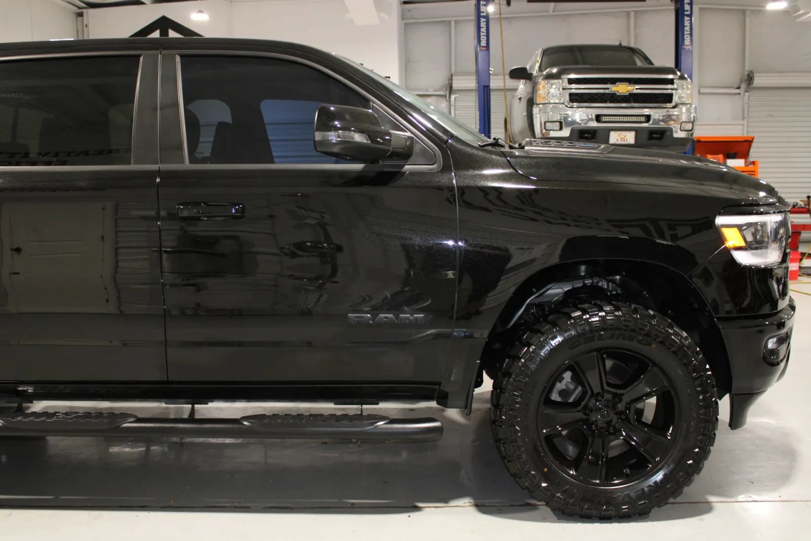 Used 2024 RAM 1500 Laramie AWD/4WD image 21