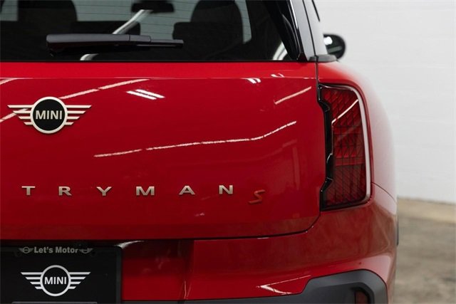 Certified 2025 MINI Cooper Countryman S w/ Comfort Package Max image 11