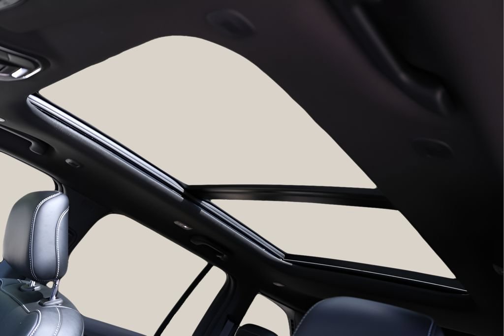 New 2027 Jeep Grand Cherokee Limited AWD/4WD image 11
