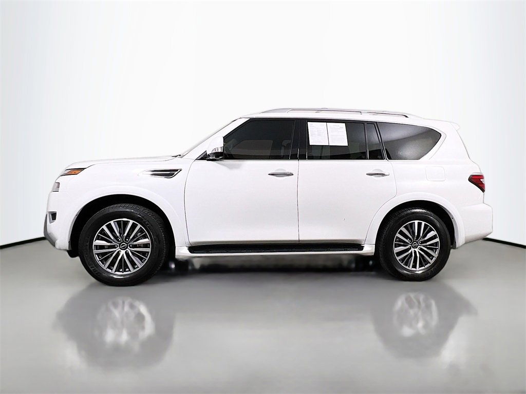 Used 2024 Nissan Armada SL w/ Captain's Chairs Package image 4