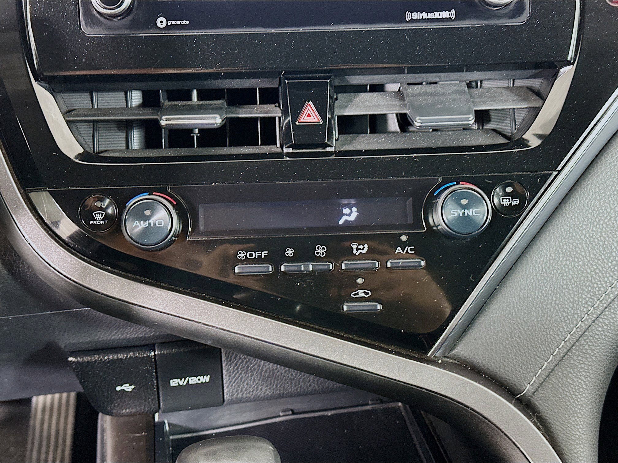 Used 2023 Toyota Camry SE image 22