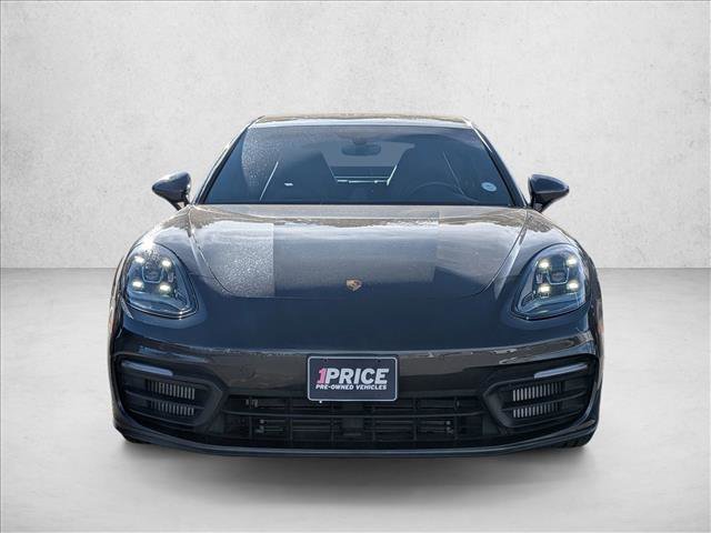 Used 2022 Porsche Panamera image 2