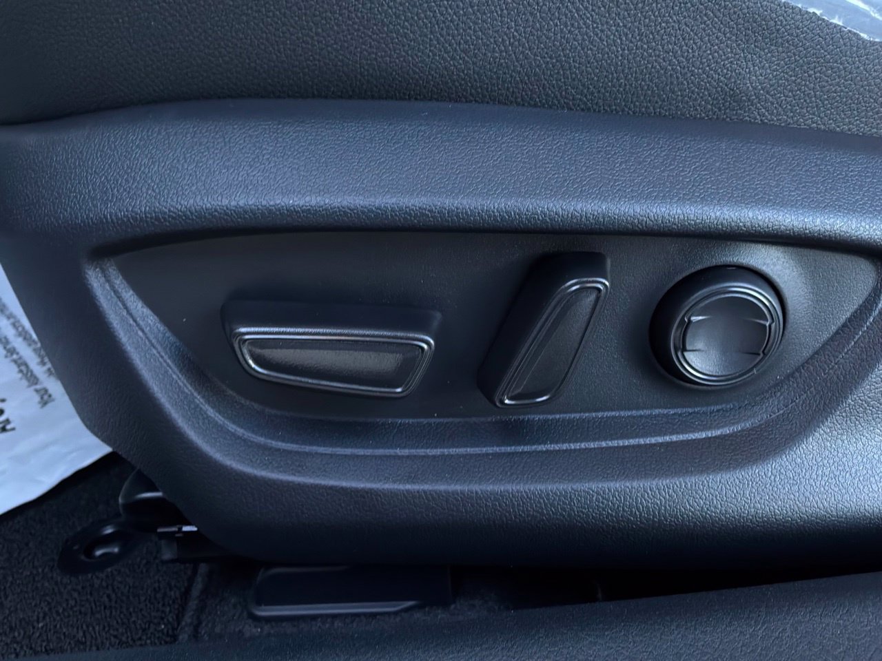 New 2026 Toyota Camry SE w/ Convenience Package FWD image 9