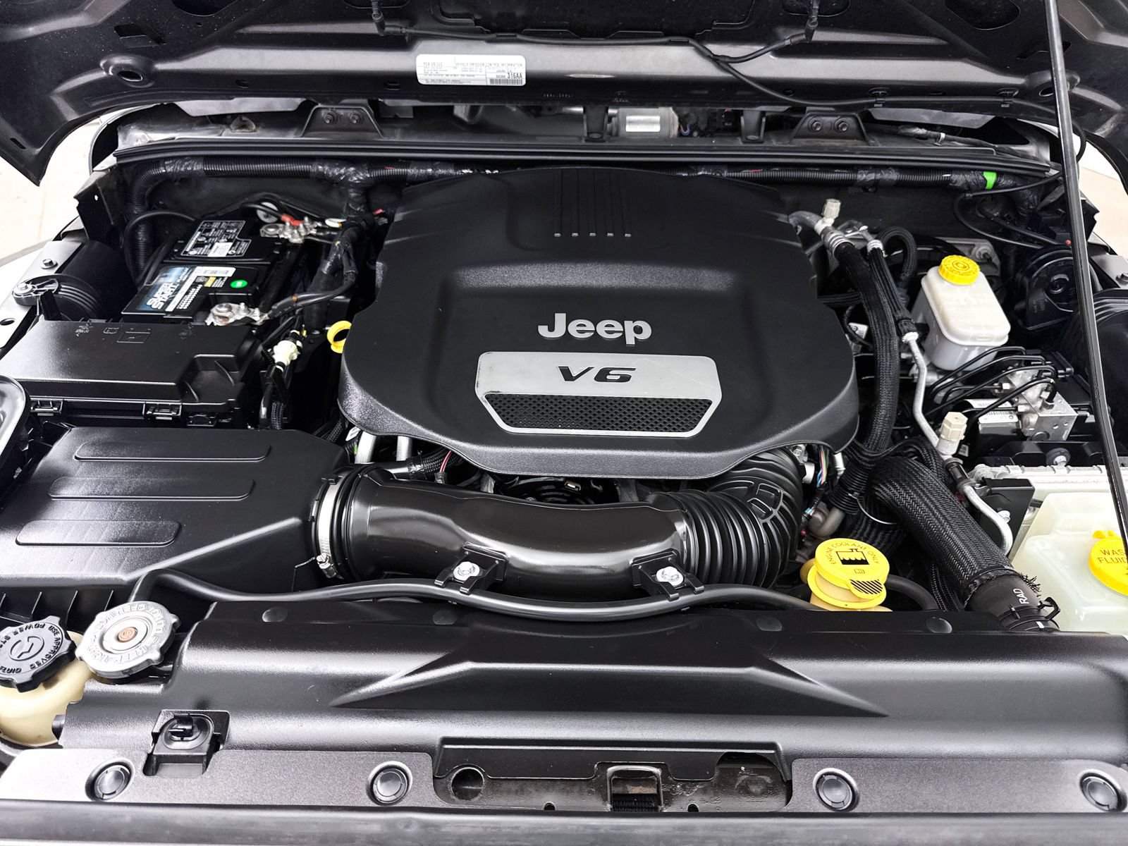 Used 2018 Jeep Wrangler Unlimited Sport S AWD/4WD image 5