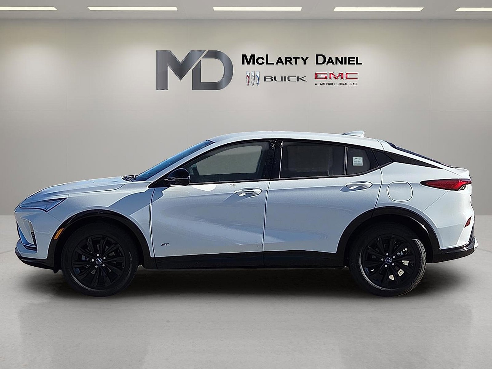 New 2026 Buick Envista Sport Touring w/ Convenience I Package image 3