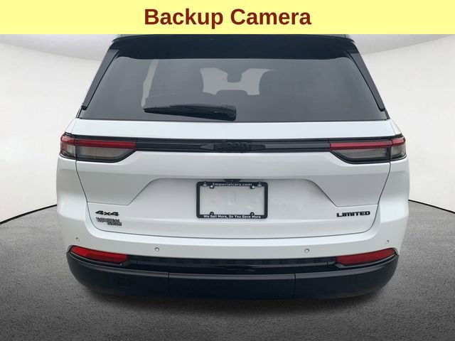 Used 2023 Jeep Grand Cherokee Limited w/ Black Appearance Package image 12