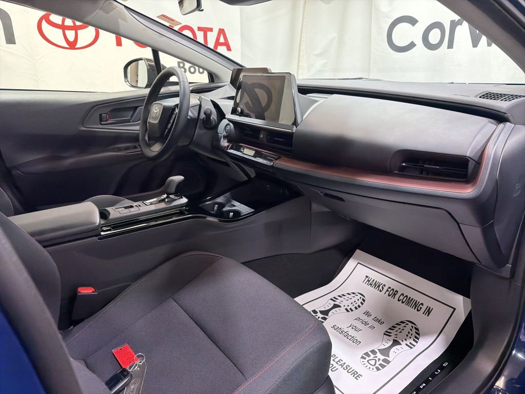 Used 2026 Toyota Prius Plug-In Hybrid image 11