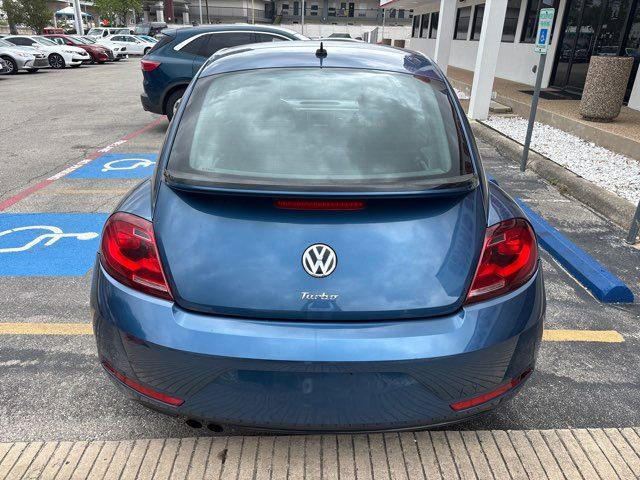 Used 2018 Volkswagen Beetle 2.0T S FWD image 4