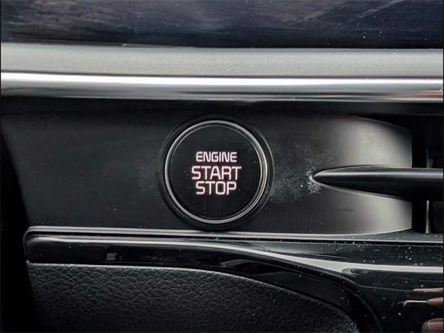 Certified 2025 Kia K5 GT-Line image 11