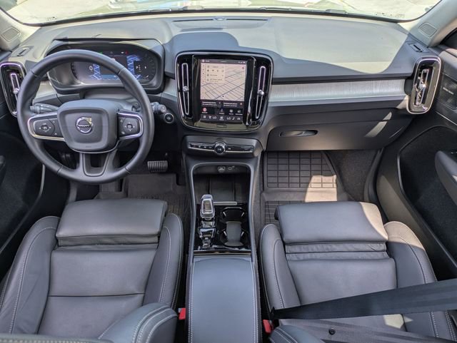 Used 2025 Volvo XC40 B5 Ultra w/ Climate Package AWD/4WD image 26