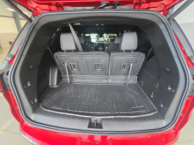 Used 2023 Chevrolet Traverse Premier w/ LPO, Floor Liner Package AWD/4WD image 23