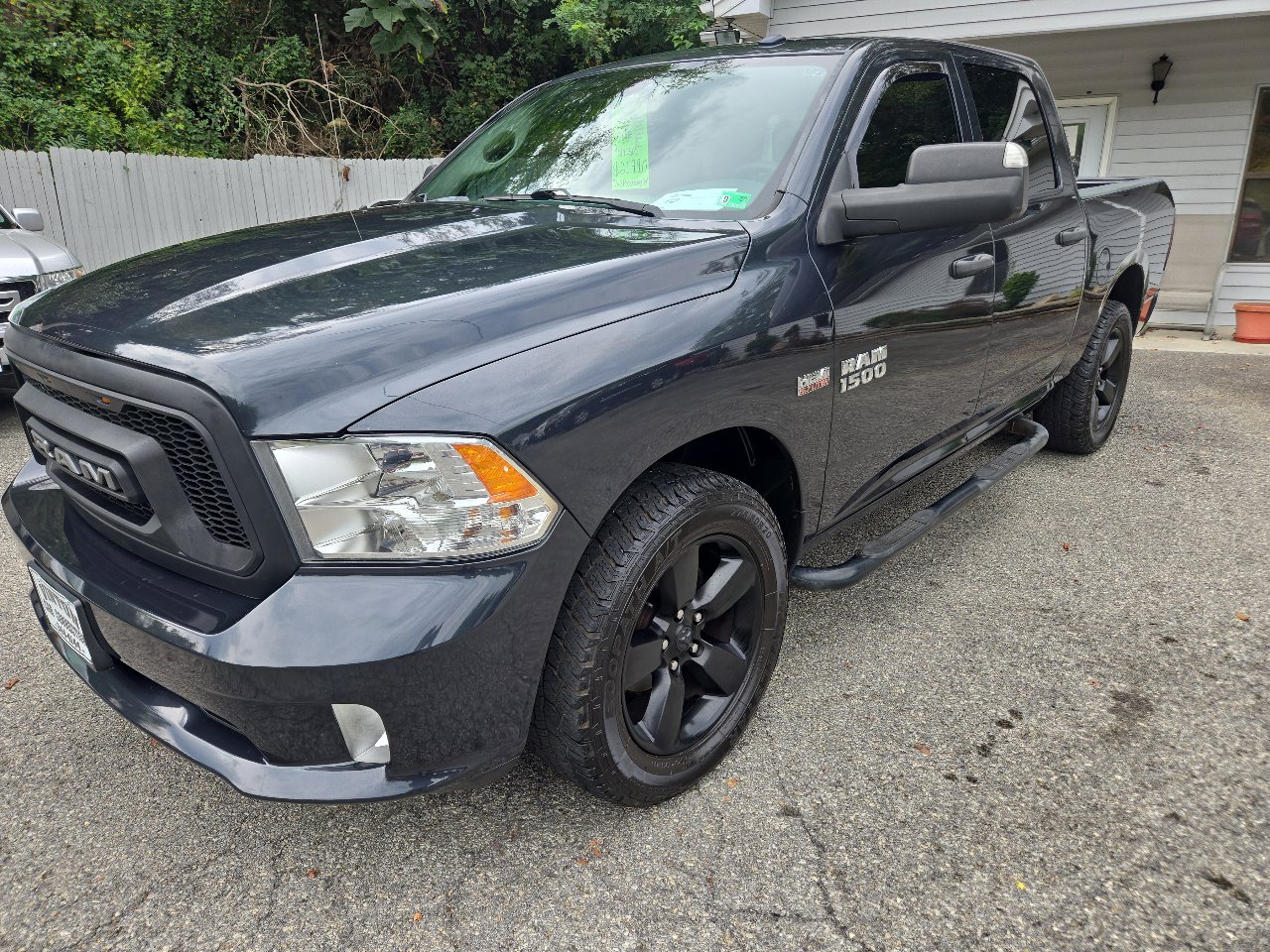 Used 2017 RAM 1500 Express w/ Express Value Package image 1