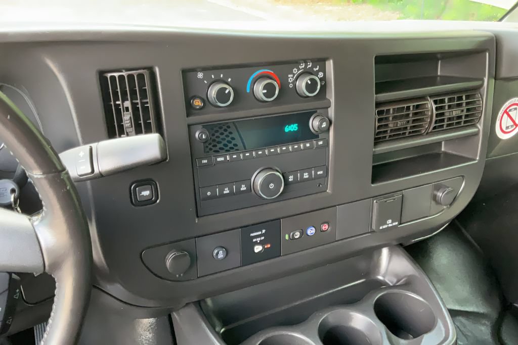 Certified 2022 GMC Savana 2500 w/ Driver Convenience Package RWD image 16