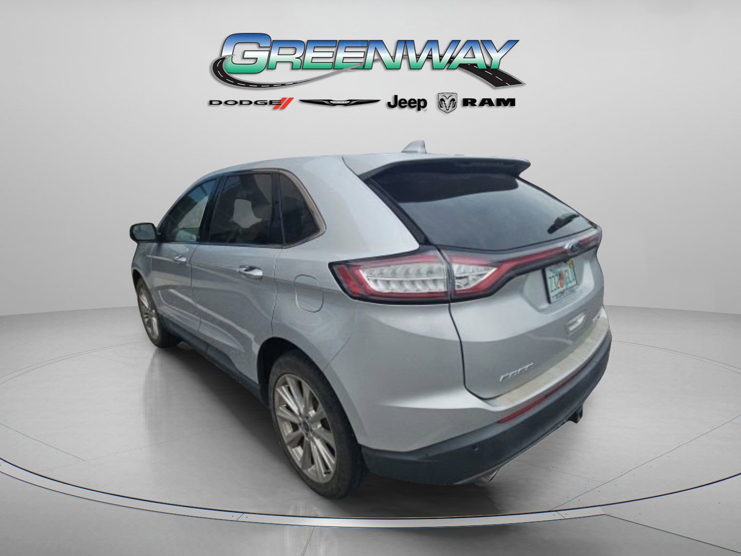 Used 2018 Ford Edge Titanium w/ Equipment Group 301A FWD image 5
