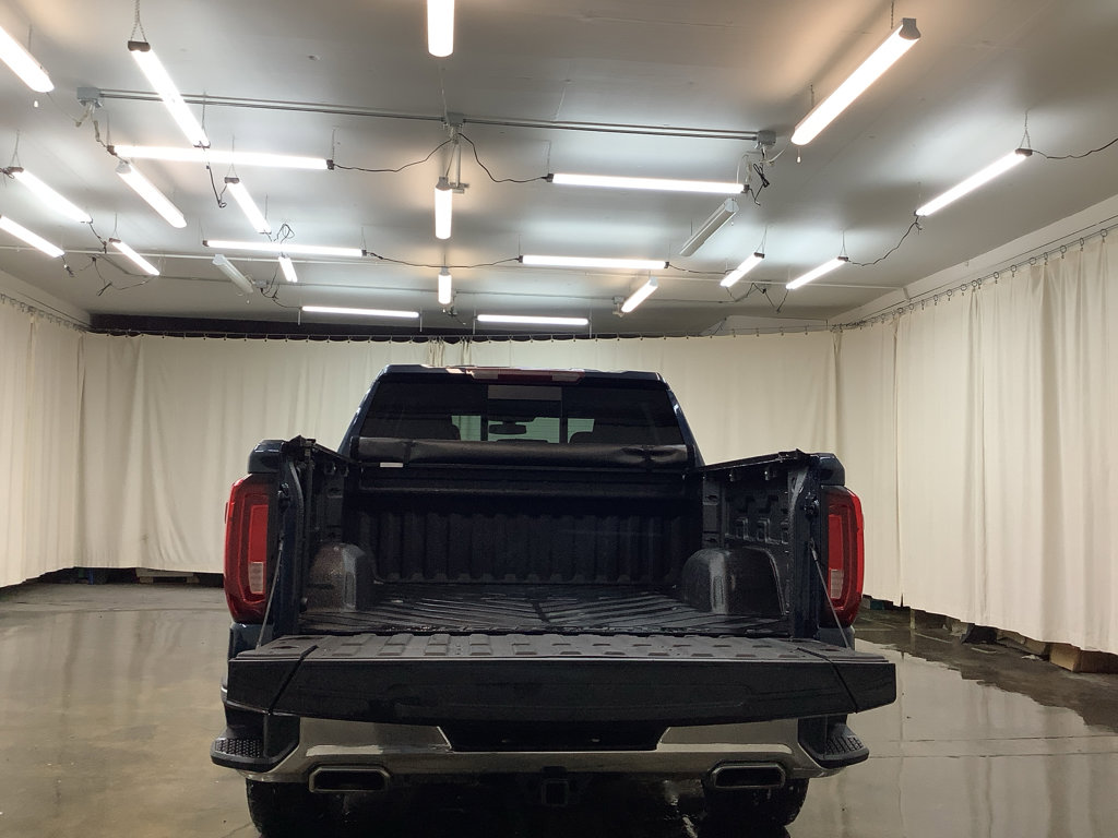 Used 2022 GMC Sierra 1500 SLT w/ SLT Premium Package image 9