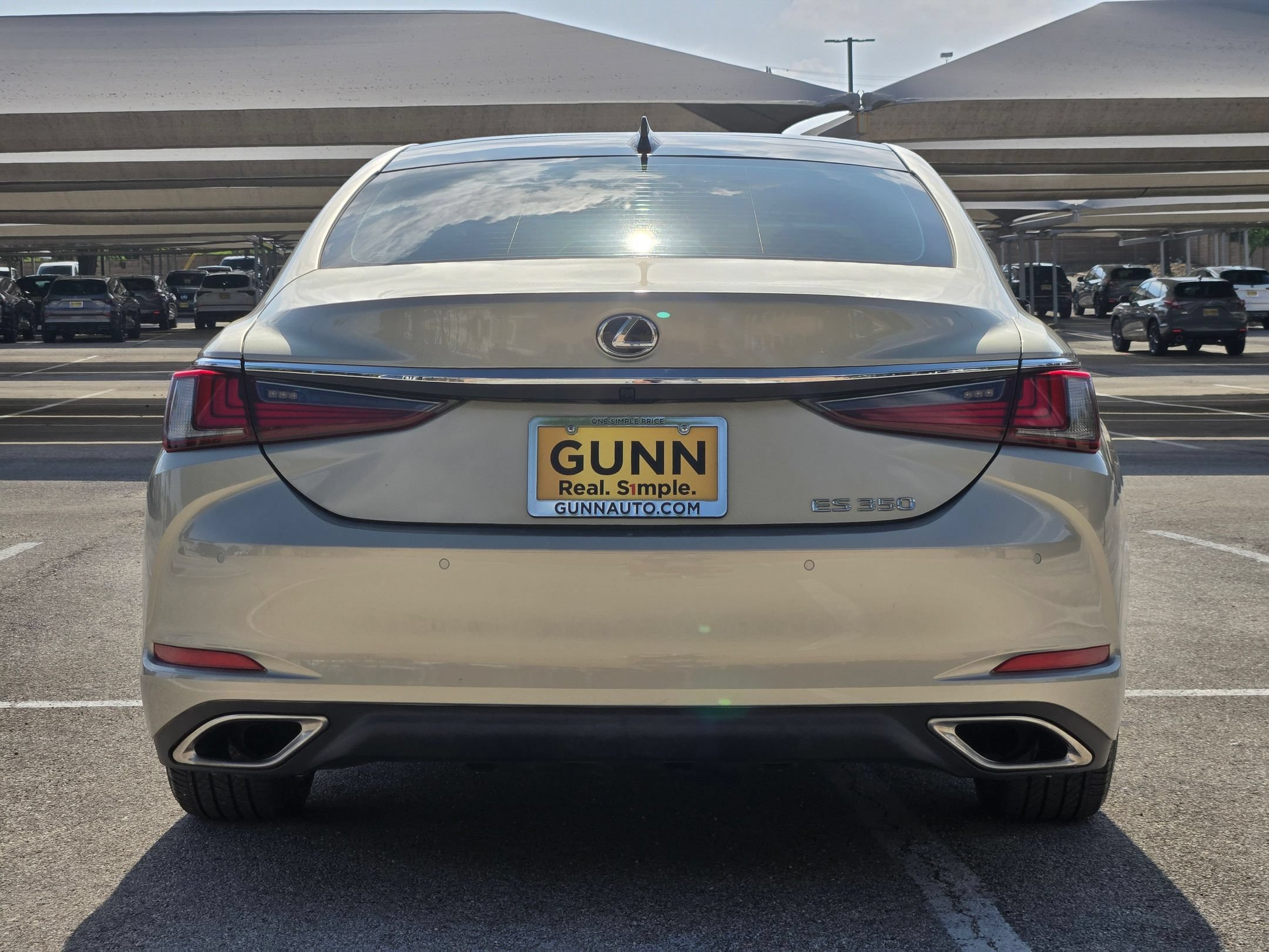 Used 2023 Lexus ES 350 w/ Premium Package FWD image 5