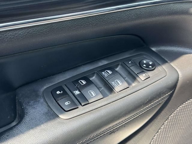 Used 2020 Jeep Grand Cherokee Limited AWD/4WD image 20