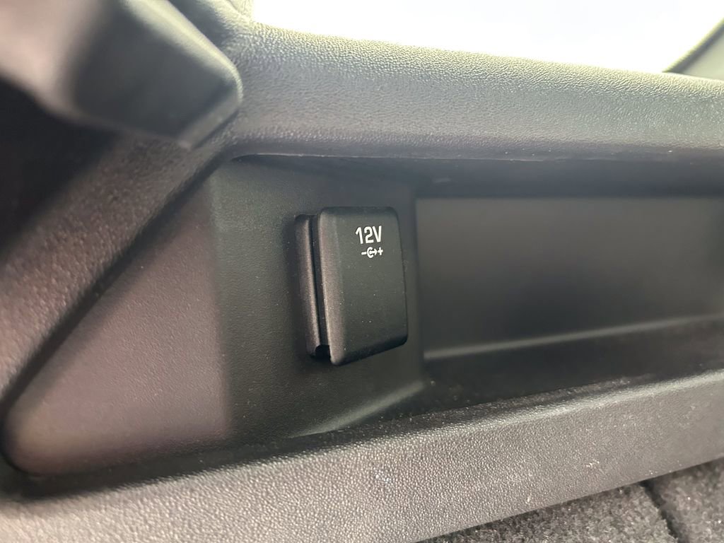 Used 2016 Land Rover Discovery Sport HSE image 20