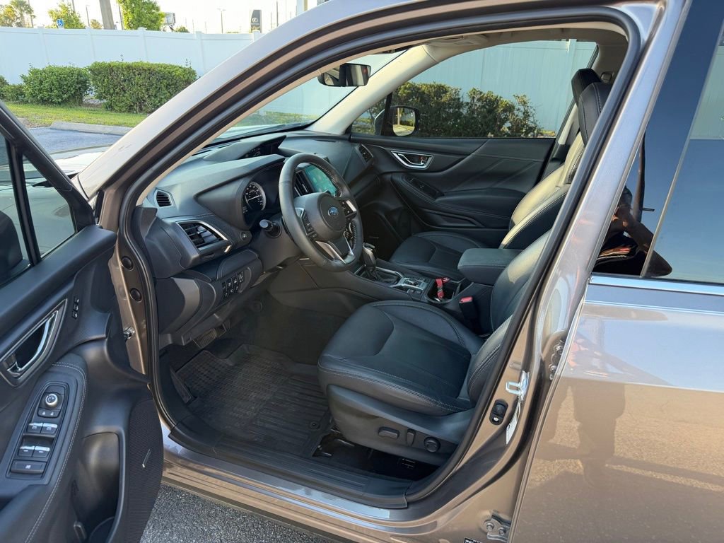 Used 2024 Subaru Forester Touring w/ POP Package 3 AWD/4WD image 10