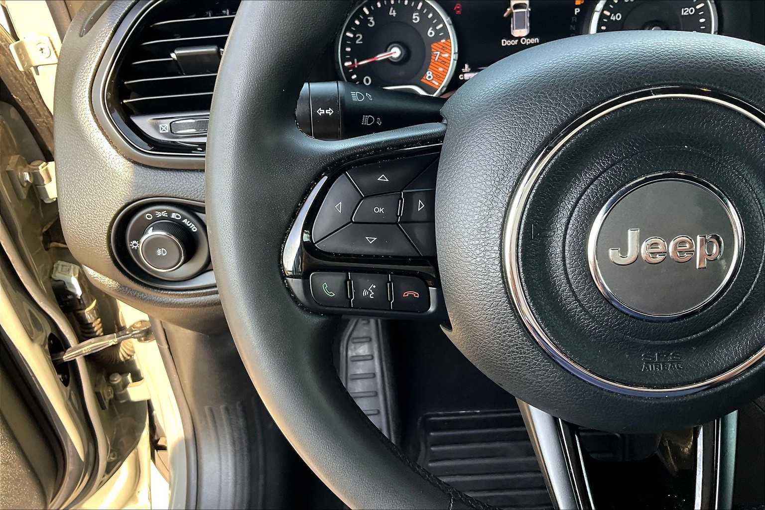 Certified 2022 Jeep Renegade Altitude image 22